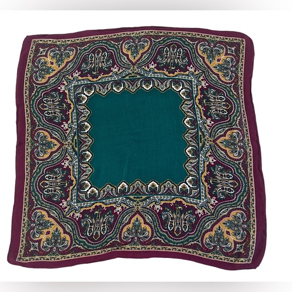 Symphony Scarf Made in Italy Square - Picture 1 of 4